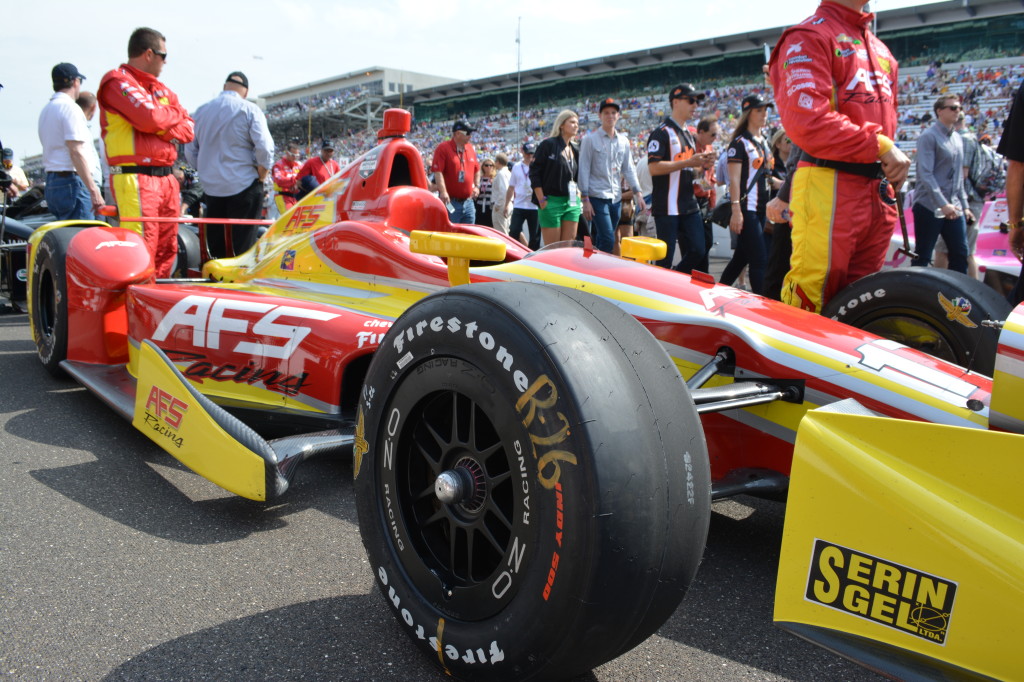 Fans can get right up to the cars before the race.