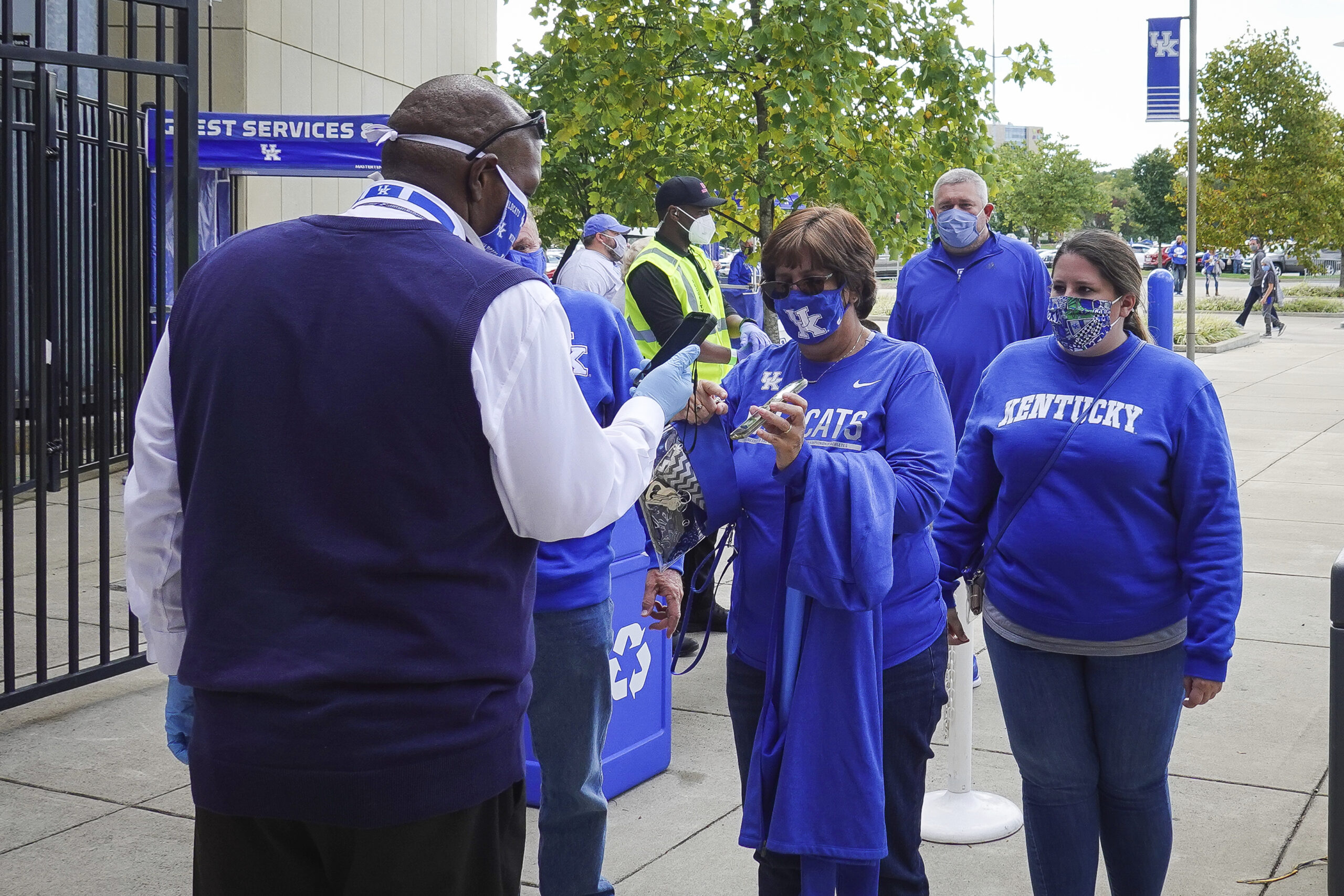 MIssissippi Kentucky Football