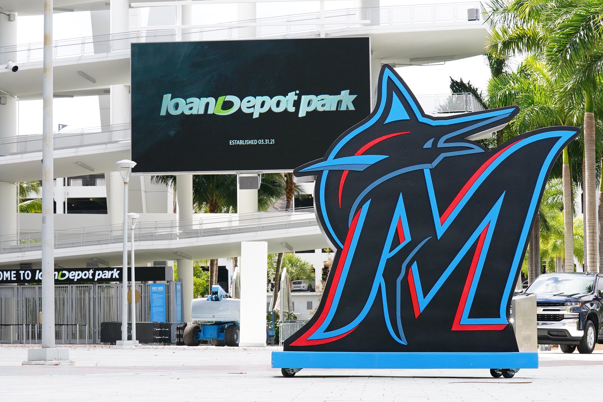 loanDepot Park, Miami Marlins ballpark - Ballparks of Baseball