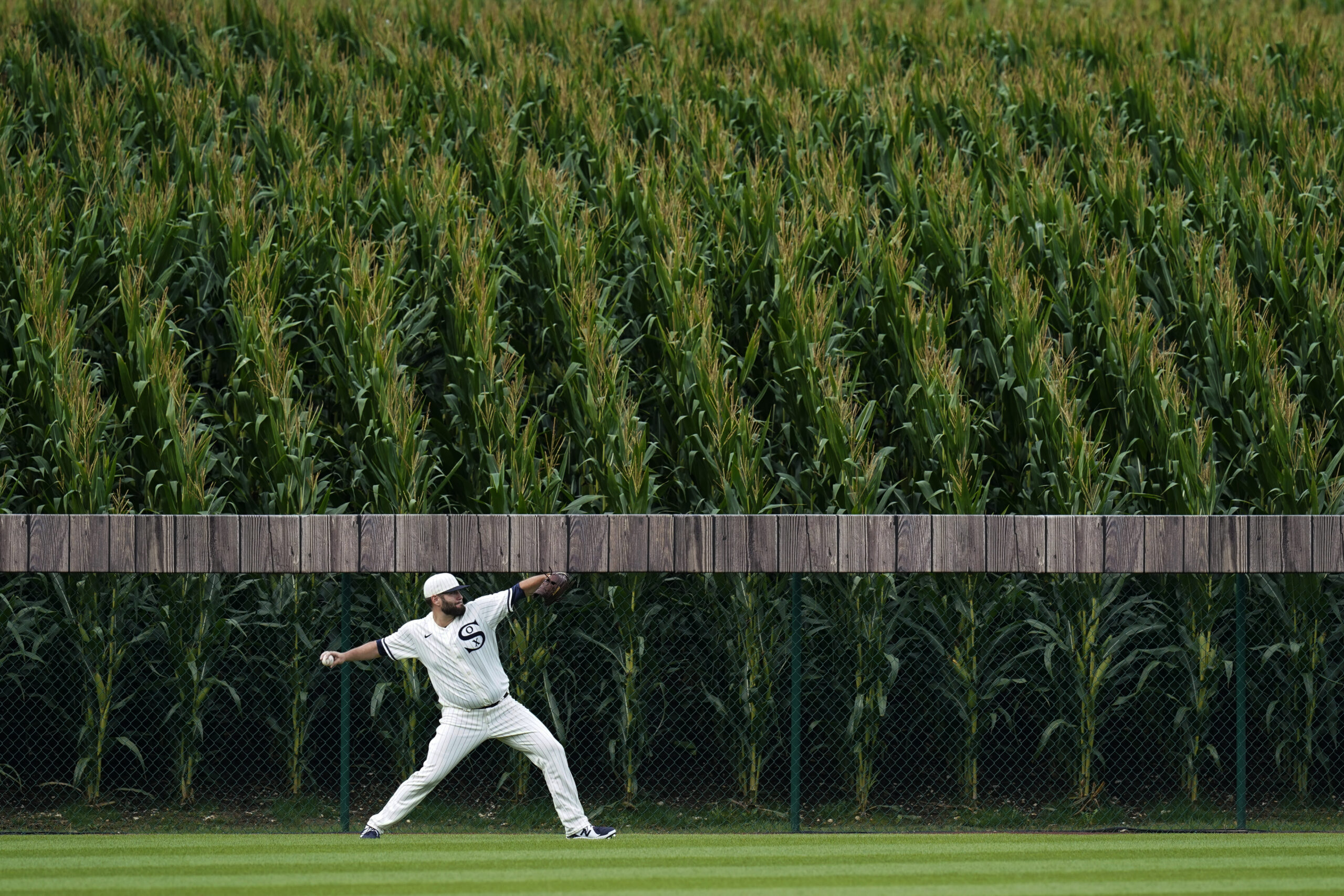 Cincinnati Reds, Chicago Cubs excited about Field of Dreams game