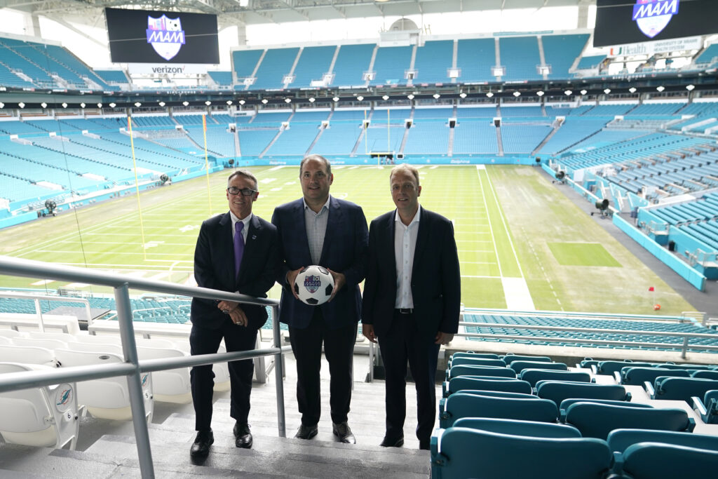 FIFA officials tour Denver — one of the strongest soccer viewing markets in  the country — in search for 2026 World Cup host cities