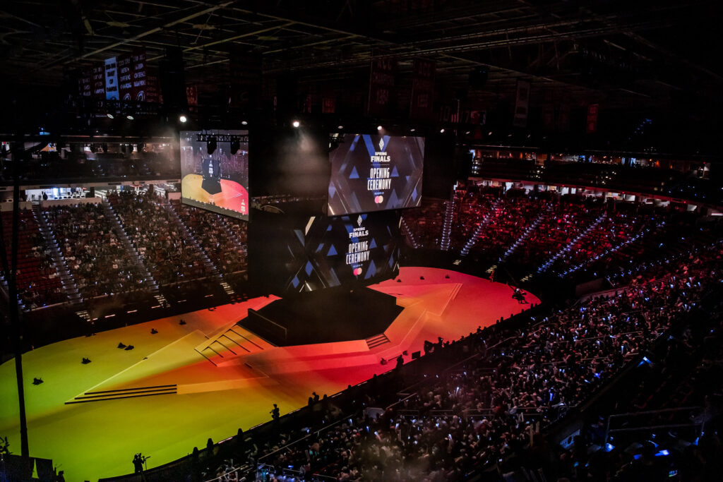 Riot Games Unveils Multi-City North American Tour for 2022 League