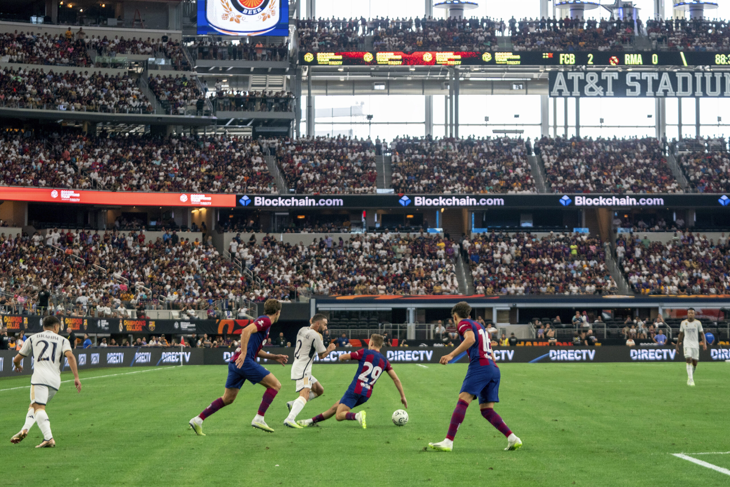 FIFA officials tour Denver — one of the strongest soccer viewing markets in  the country — in search for 2026 World Cup host cities